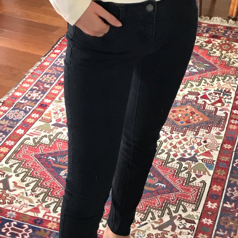 Dark blue pants stretch
